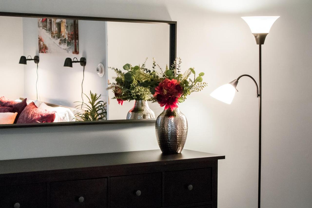 Gorgeous 1Br Wooster Sq. Apt. - Wshr/Dryr, Parking Нью-Хейвен Экстерьер фото